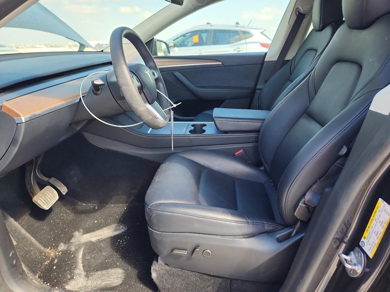 2024 Tesla Model Y - Фото 7