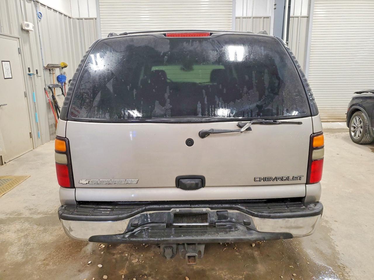 2005 Chevrolet Suburban C1500 - Фото 6
