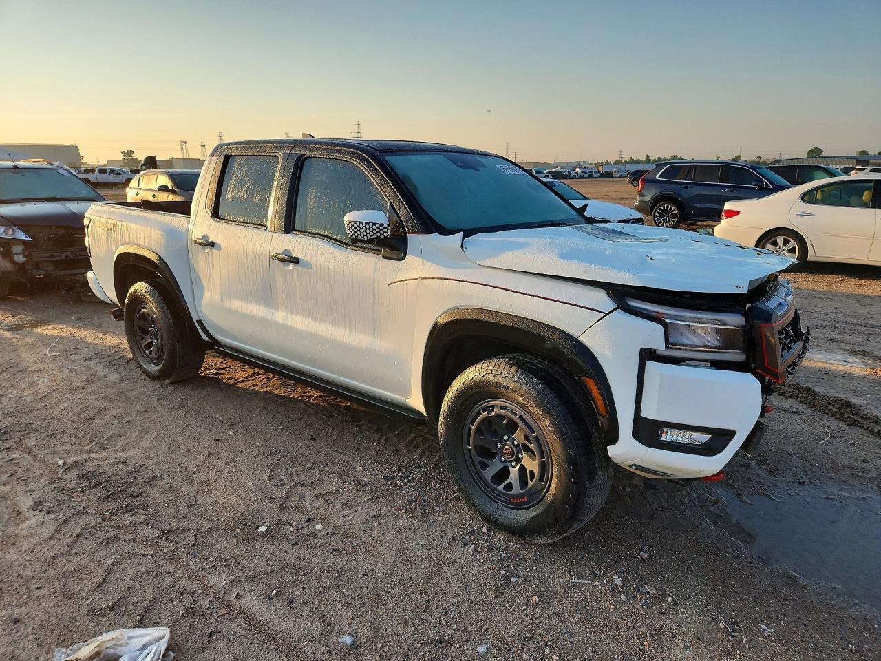 2025 Nissan Frontier Pro-X - Image 4