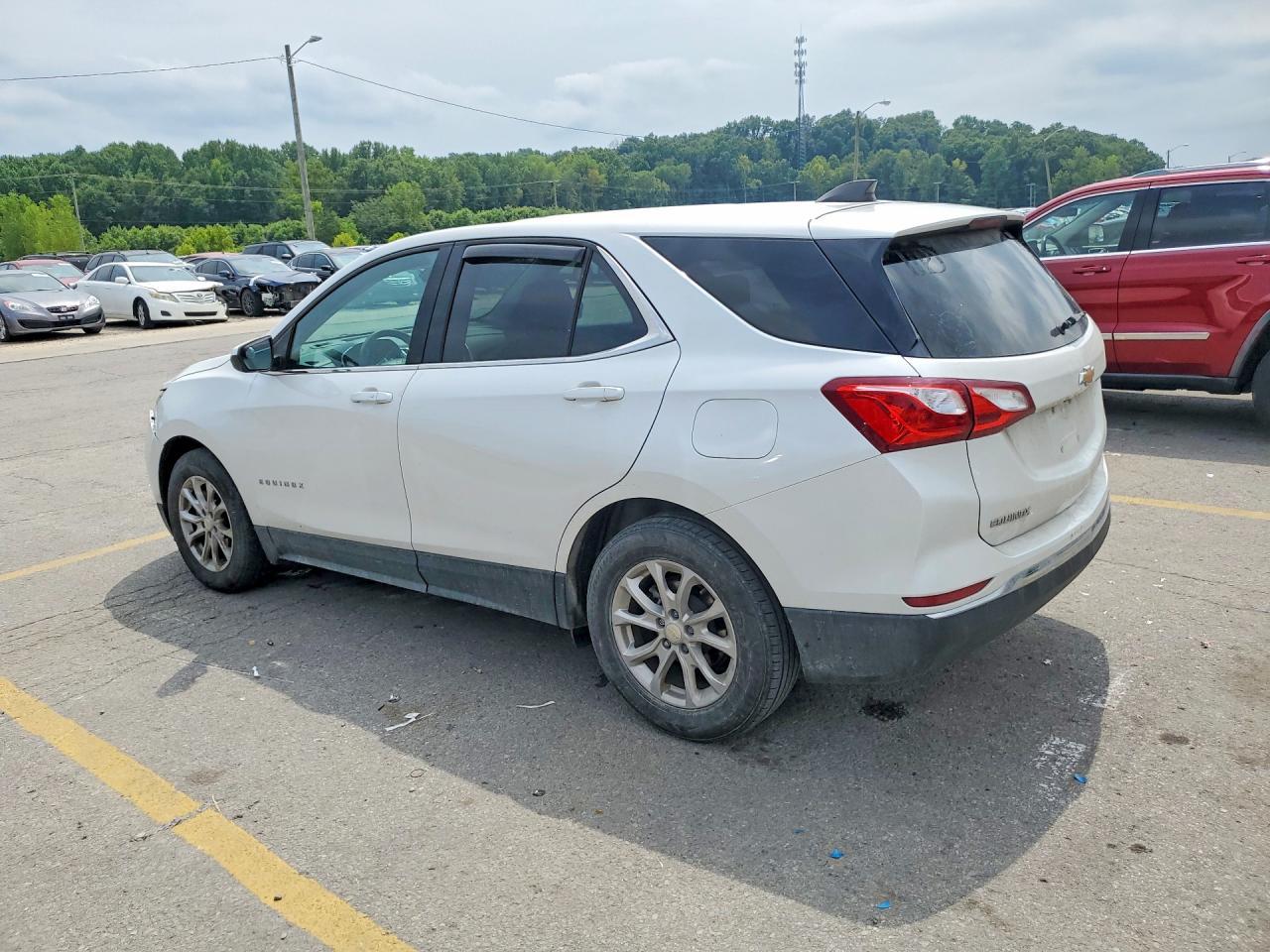 2020 Chevrolet Equinox Lt - Фото 2