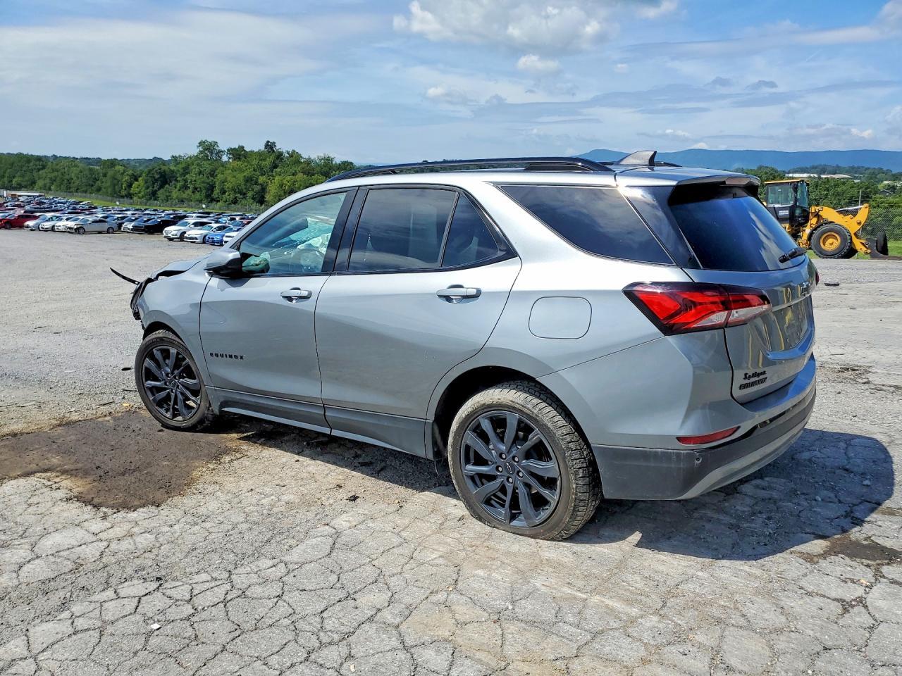 2024 Chevrolet Equinox Rs - Image 2