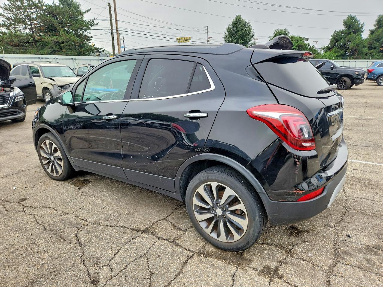 2020 Buick Encore Essence - Image 2