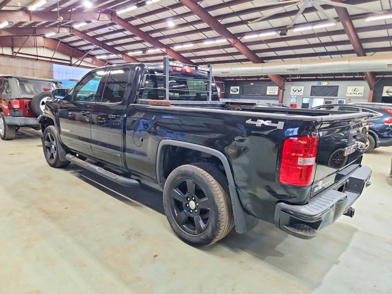 2015 GMC Sierra K1500 - Image 2