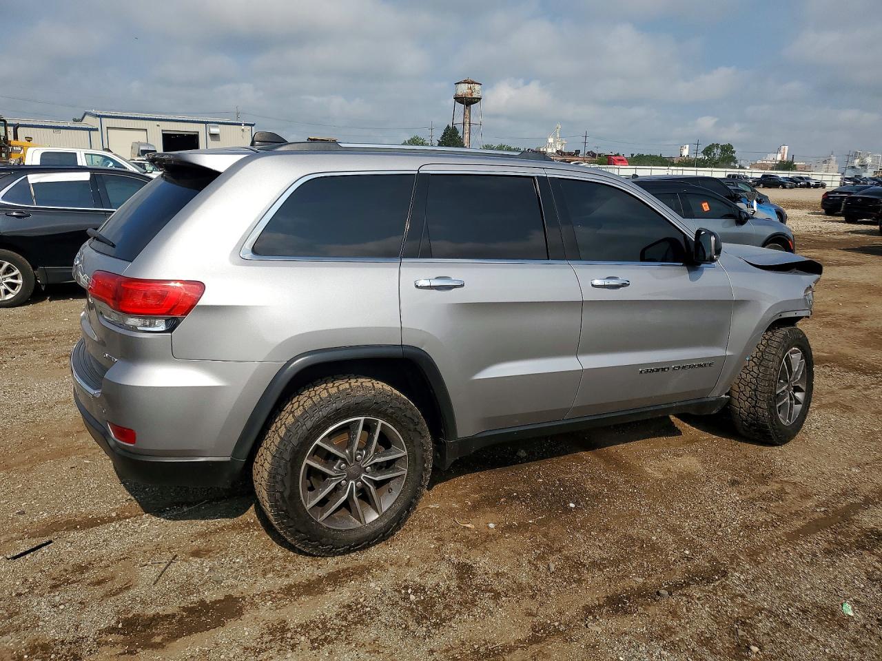 2019 Jeep Grand Cherokee Limited - Image 3