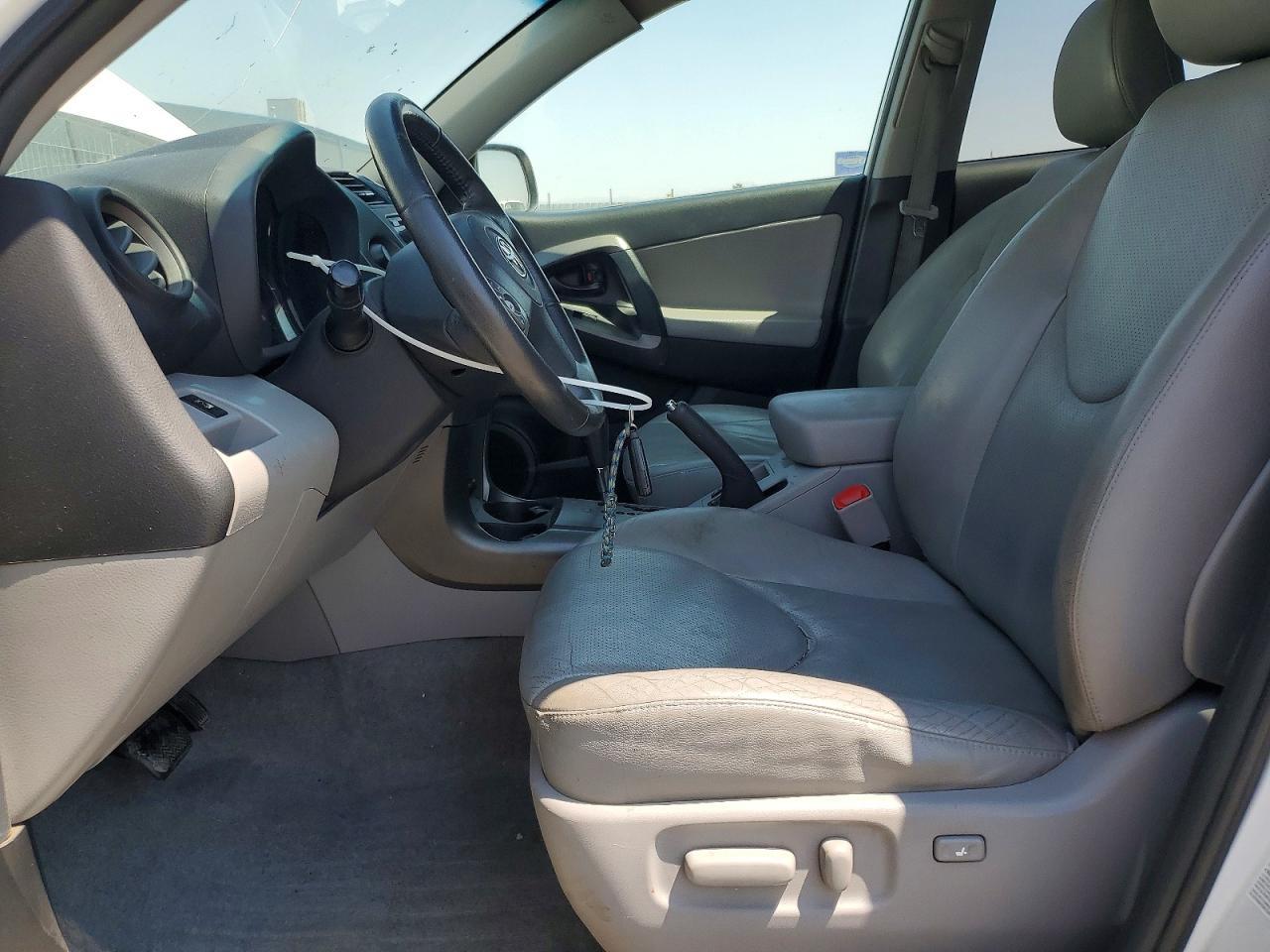 2012 Toyota Rav4 Limited - Image 7