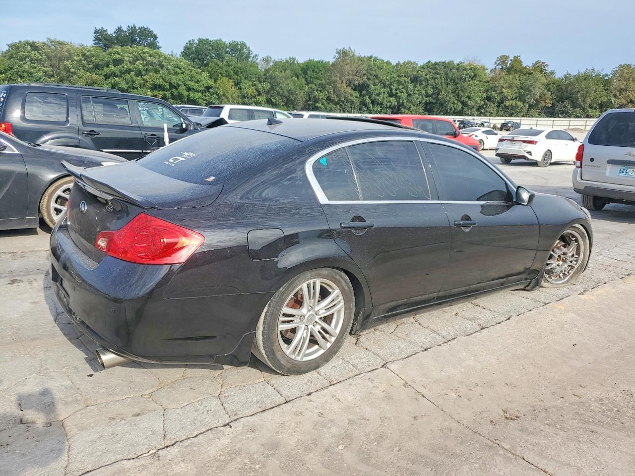 2013 Infiniti G37 Sedan X - Фото 3