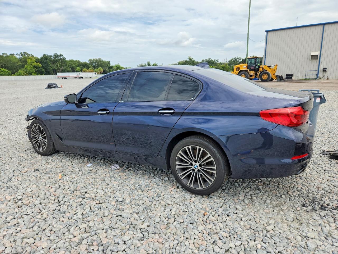 2017 BMW 540 I - Фото 2