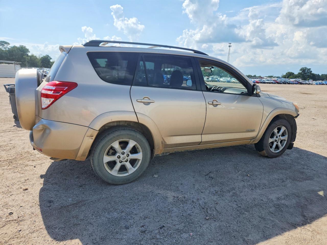2011 Toyota Rav4 Limited - Image 3