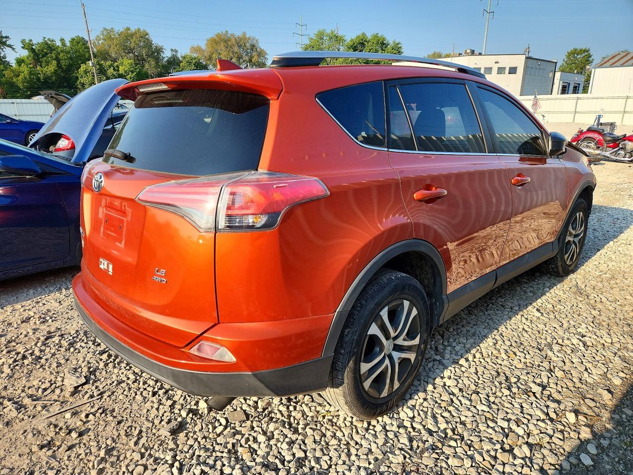 2016 Toyota Rav4 Le - Image 3