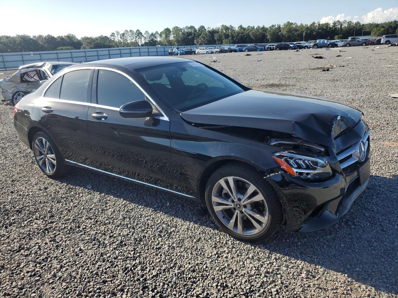 2020 Mercedes-Benz C 300 4Matic - Фото 4