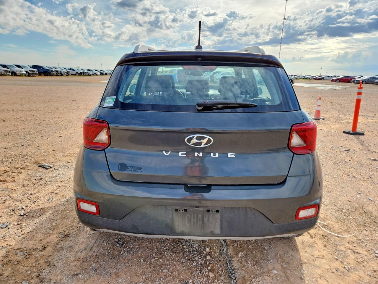 2023 Hyundai Venue Limited - Фото 6