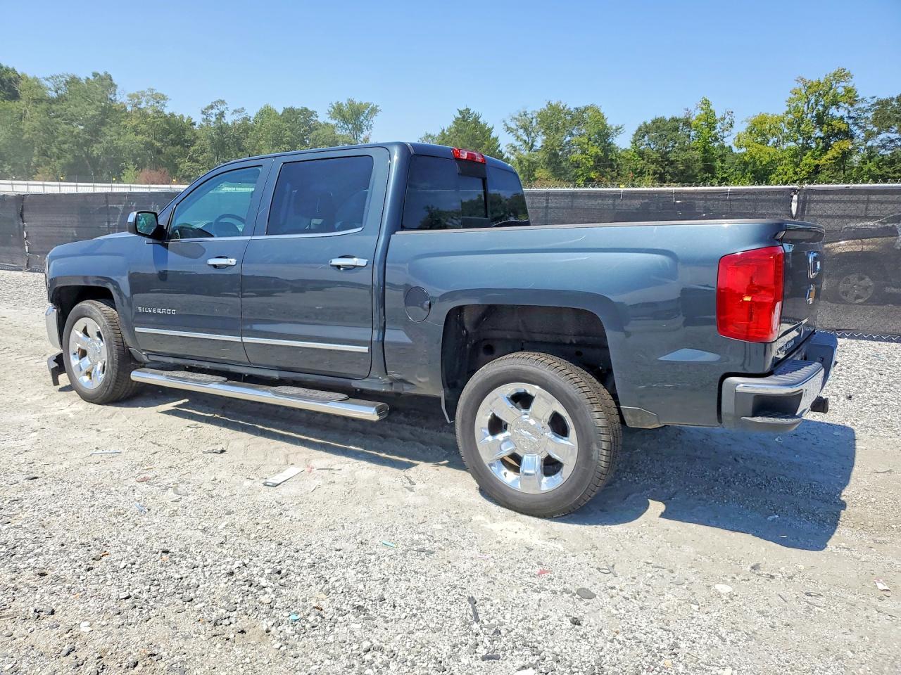 2017 Chevrolet Silverado C1500 Ltz - Image 2