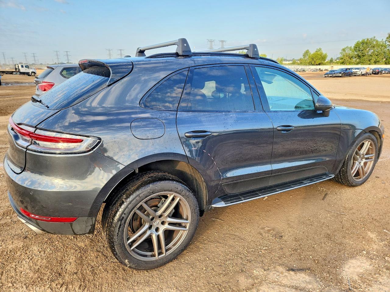 2019 Porsche Macan S - Image 3