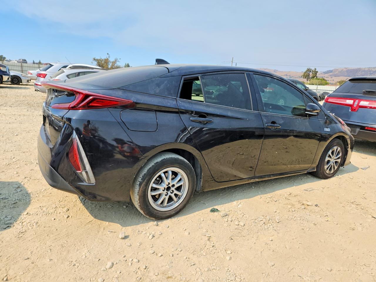 2020 Toyota Prius Prime Le - Фото 3
