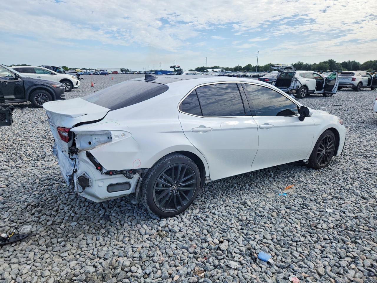 2023 Toyota Camry Xse - Фото 3