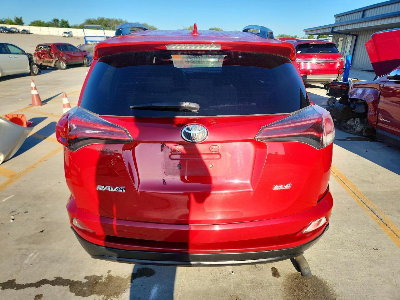 2017 Toyota Rav4 Xle - Image 6
