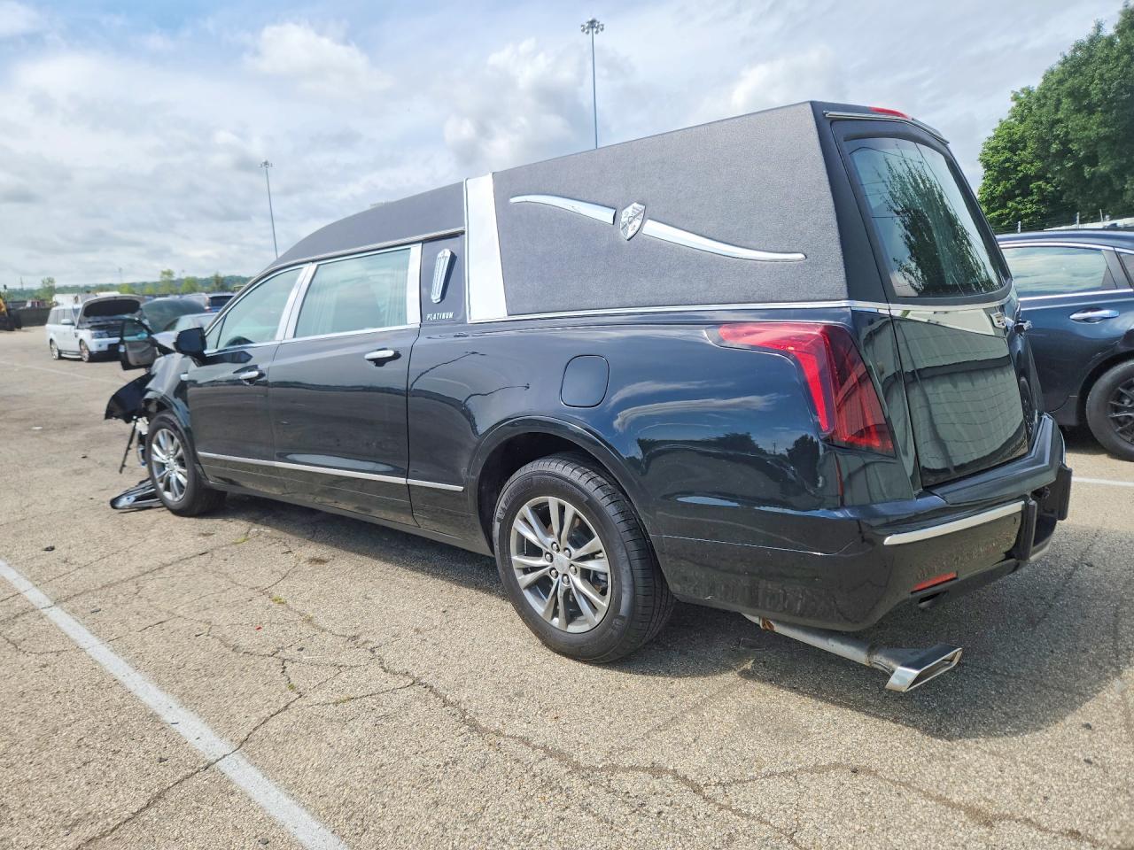 2023 Cadillac Xt5 Luxury - Фото 2