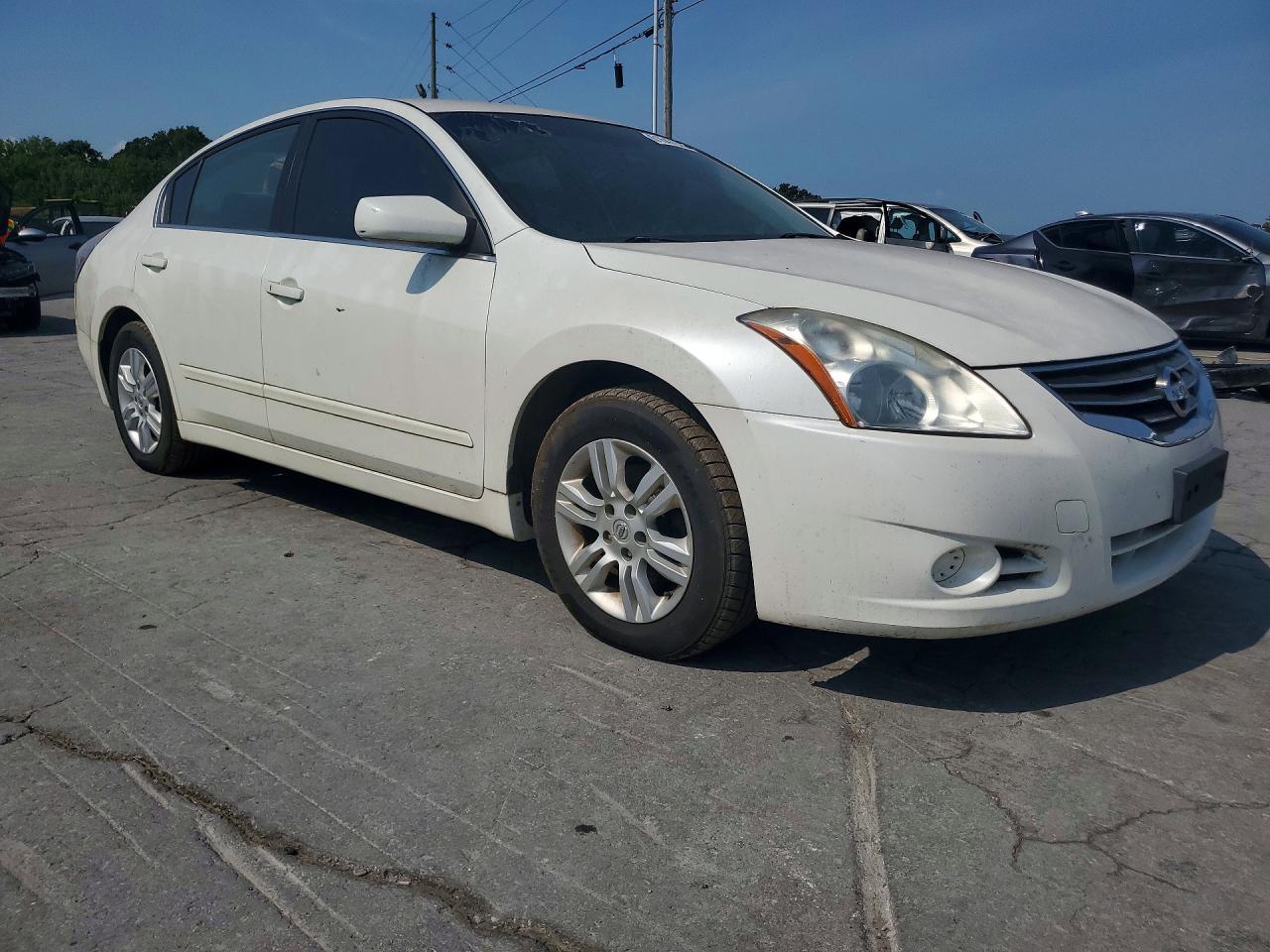 2010 Nissan Altima 2.5 - Image 4