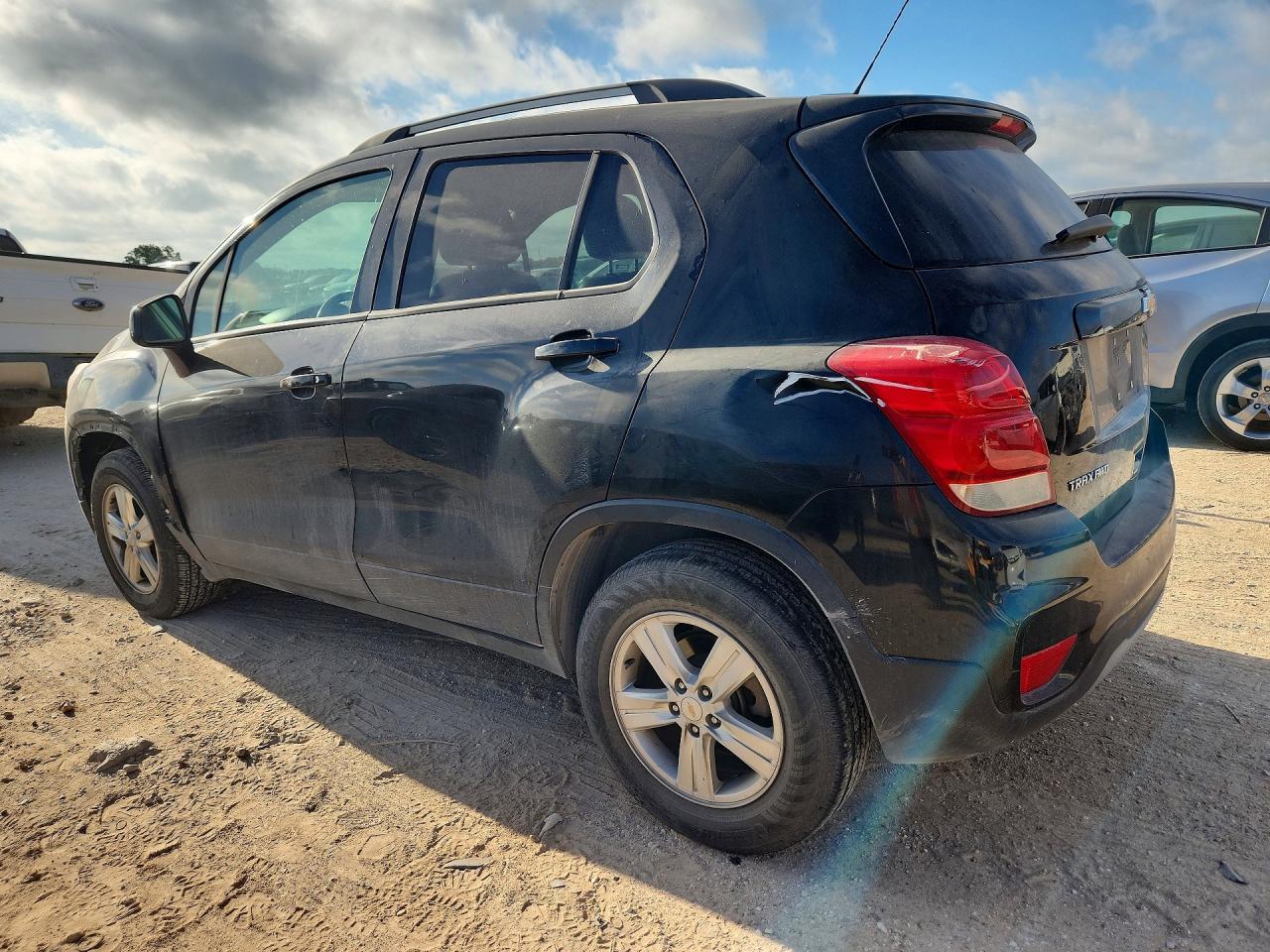 2021 Chevrolet Trax 1Lt - Фото 2