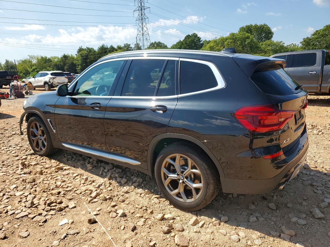 2021 BMW X3 xDrive30E - Фото 2