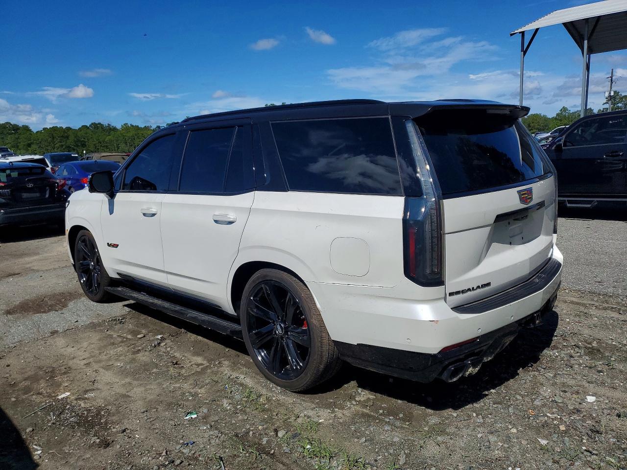 2025 Cadillac Escalade V - Image 2