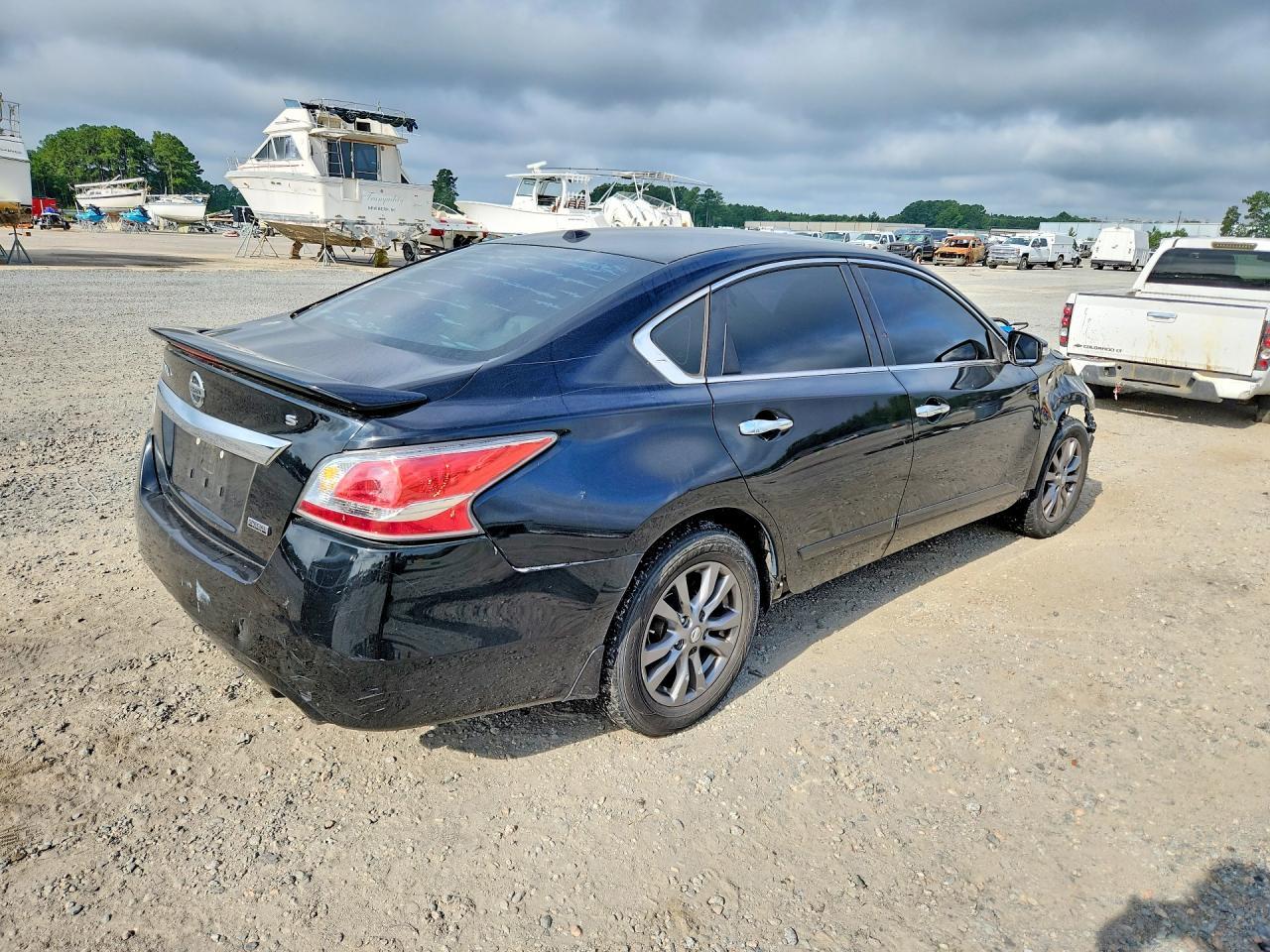 2015 Nissan Altima 2.5 S - Фото 3