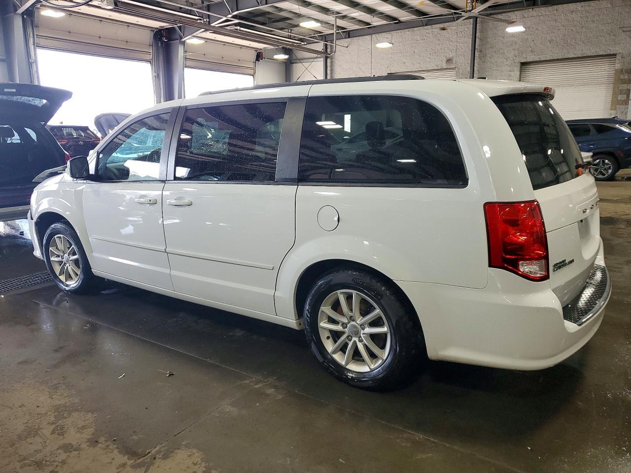 2016 Dodge Grand Caravan Sxt - Фото 2
