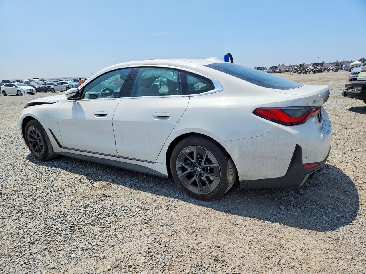 2025 BMW I4 Edrive 40 - Фото 2