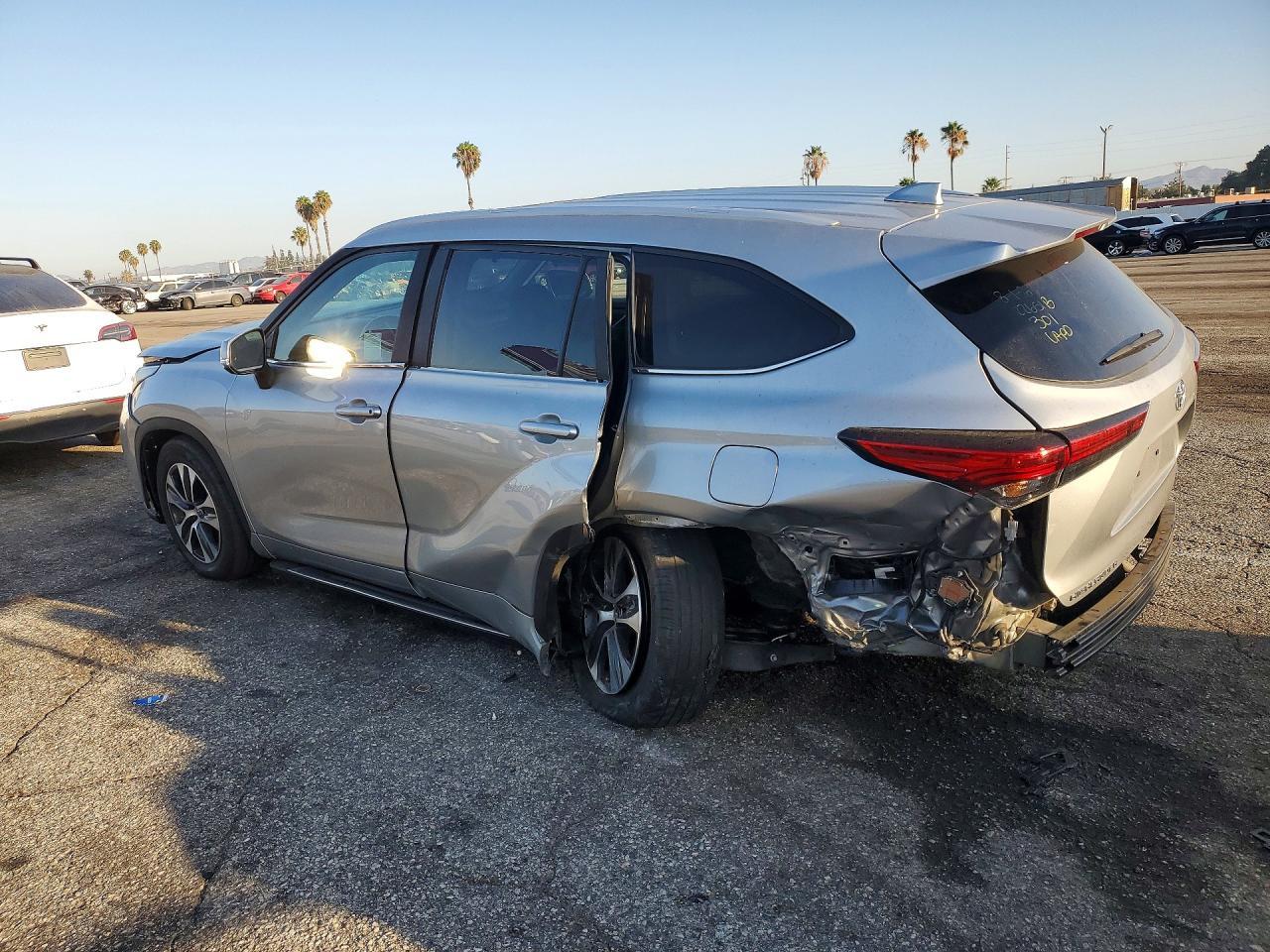 2023 Toyota Highlander Xle - Фото 2