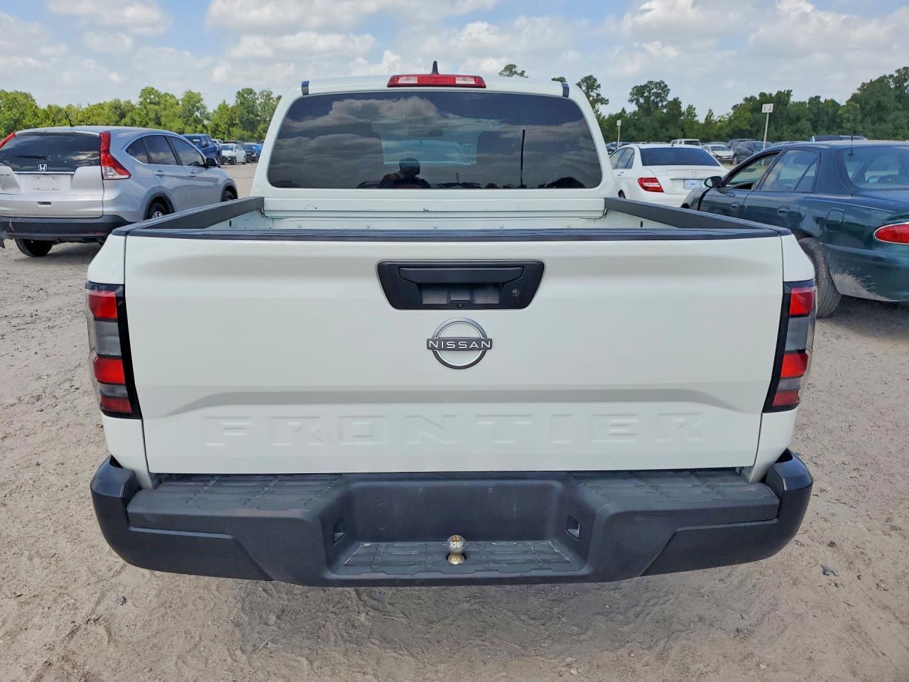 2024 Nissan Frontier S - Image 6
