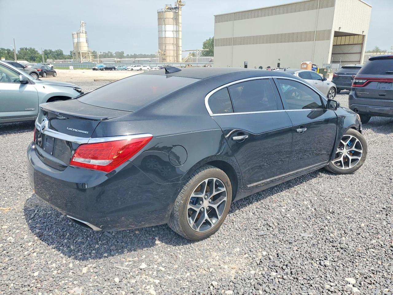 2016 Buick Lacrosse Sport Touring - Фото 3