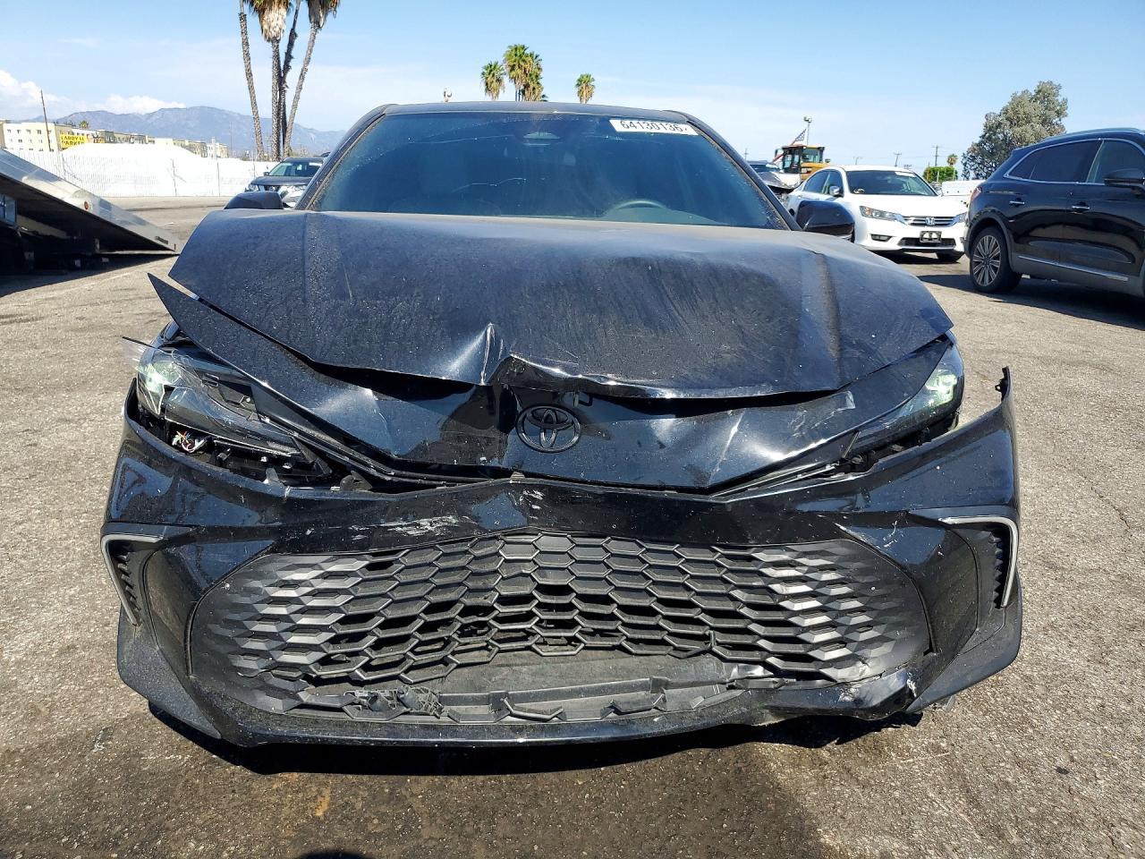 2025 Toyota Camry Se - Фото 5