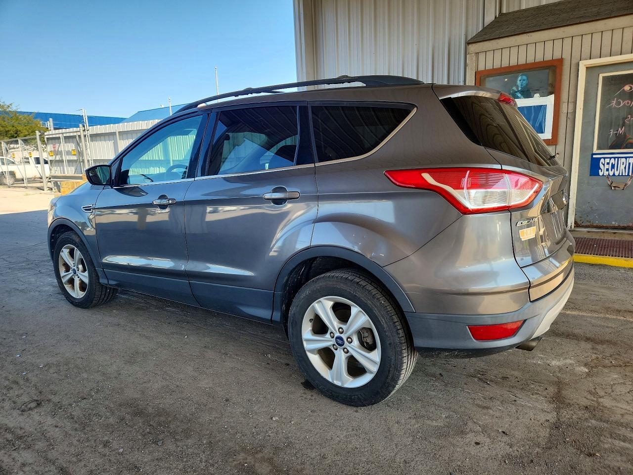 2014 Ford Escape Se - Image 2