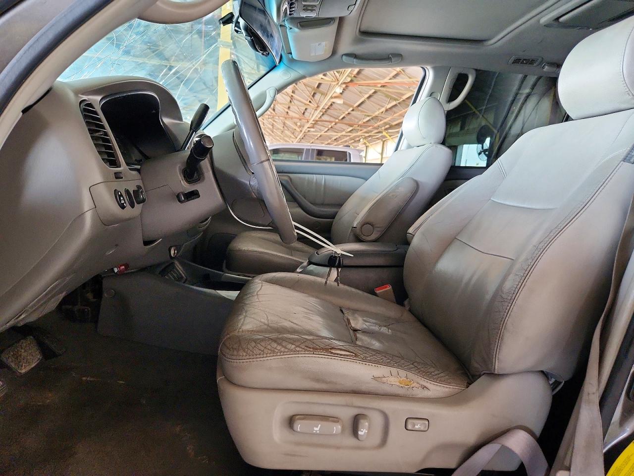 2006 Toyota Sequoia Limited - Image 7