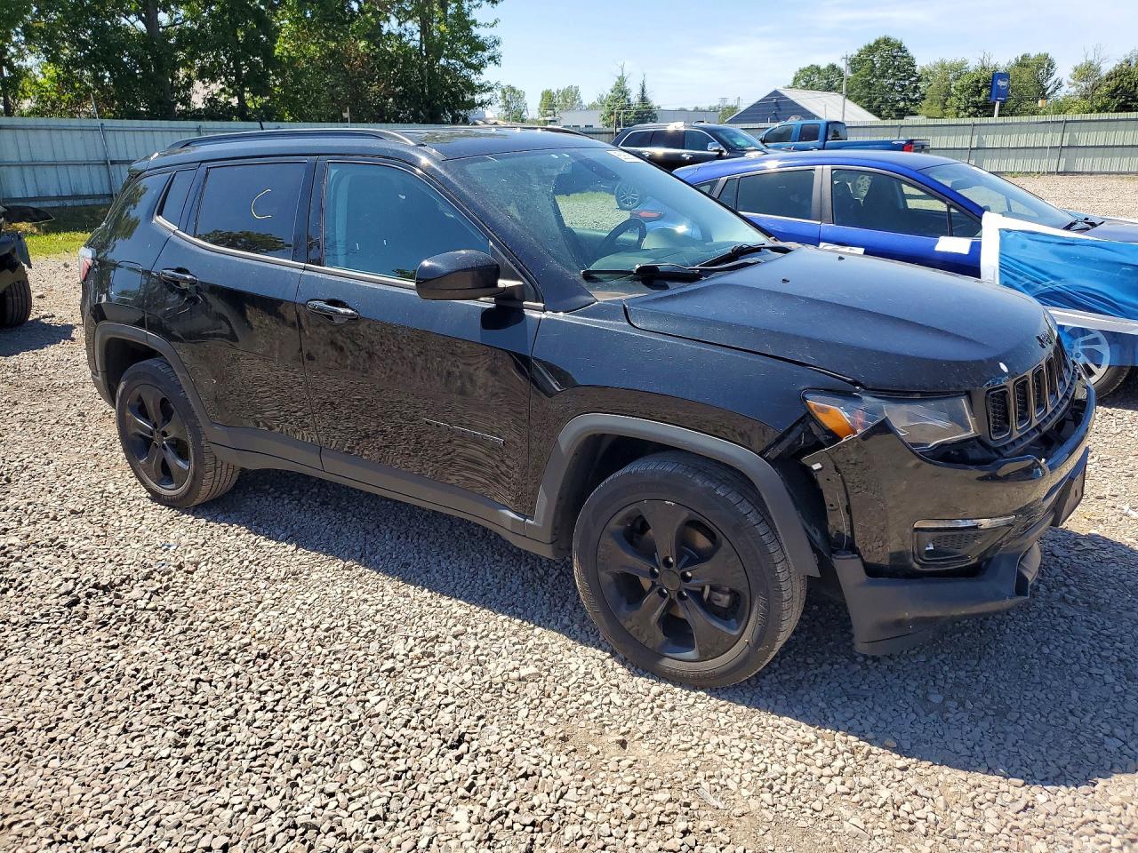 2020 Jeep Compass Latitude - Image 4