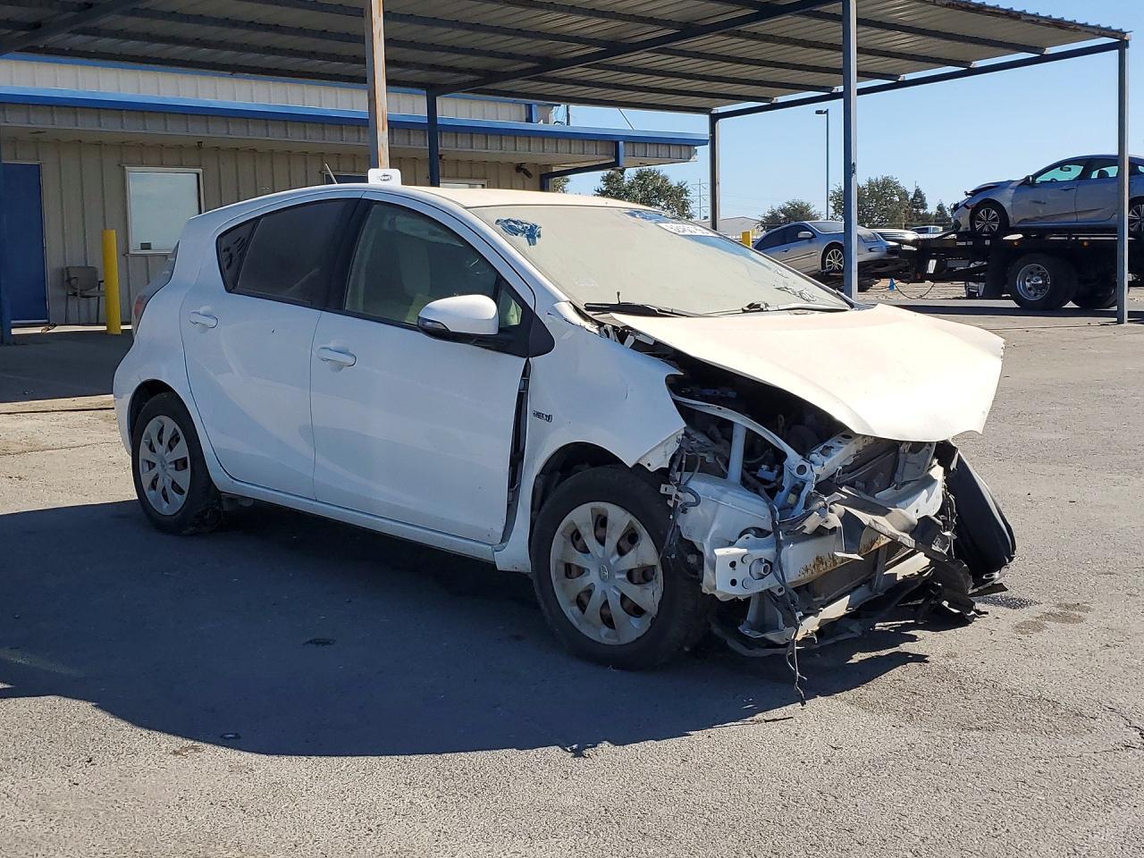 2012 Toyota Prius C One - Фото 4