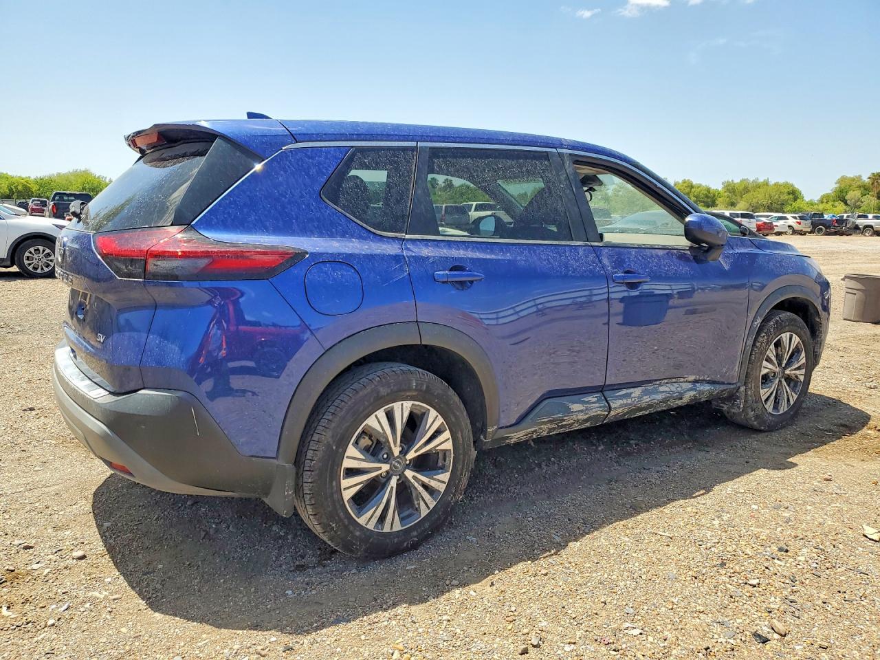 2023 Nissan Rogue Sv - Фото 3