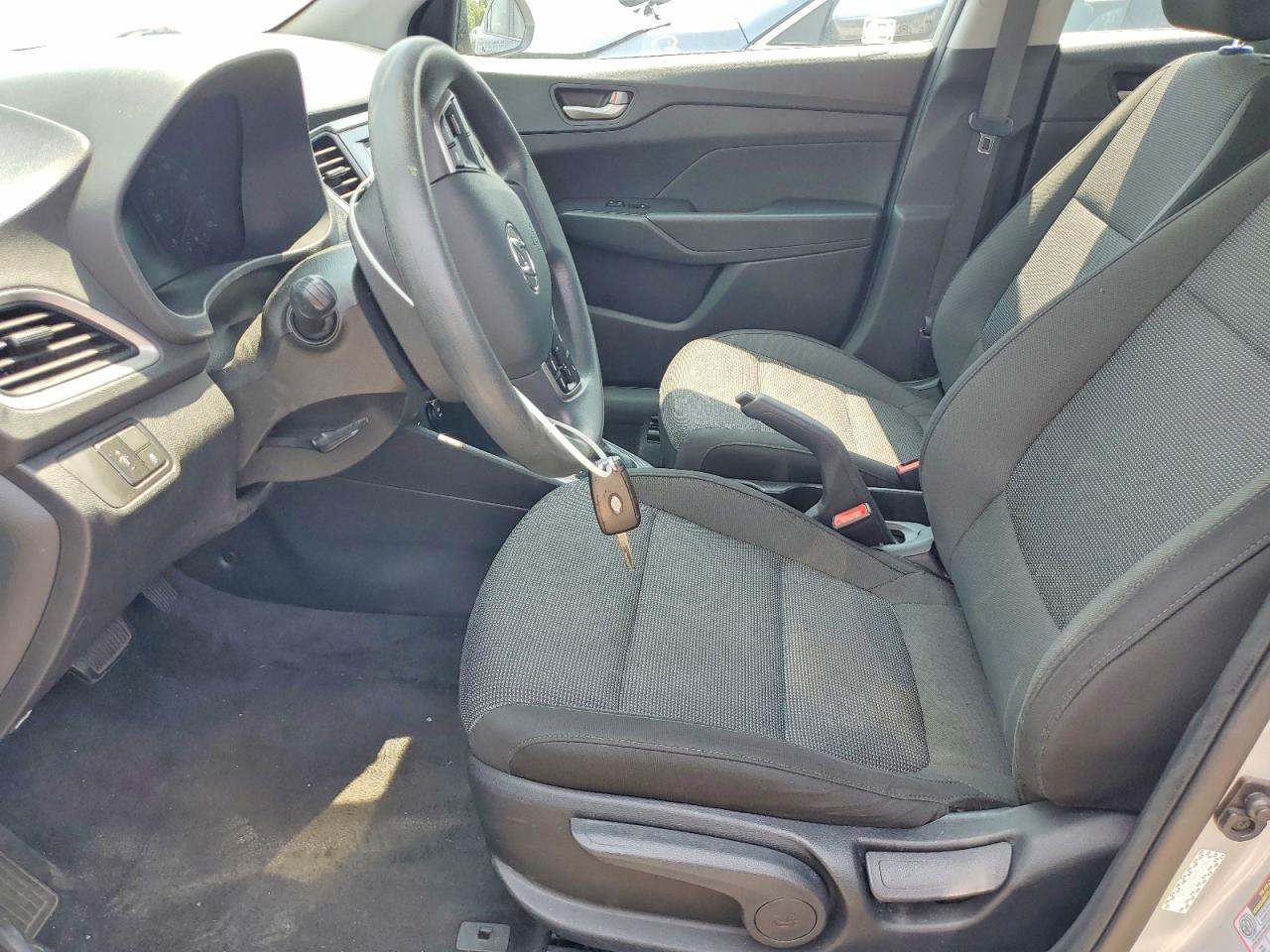 2021 Hyundai Accent Se - Фото 7