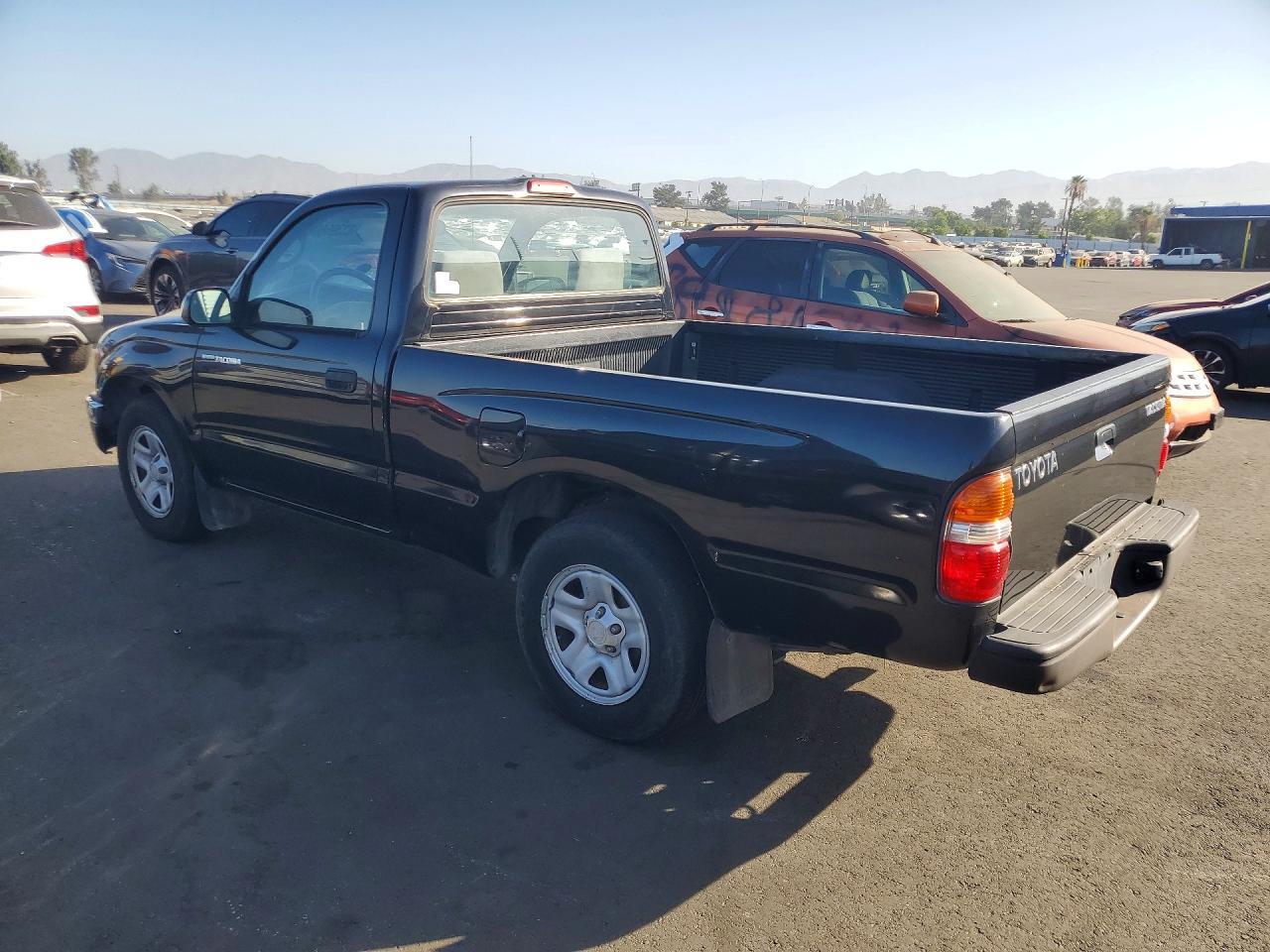 2004 Toyota Tacoma Deluxe - Фото 2