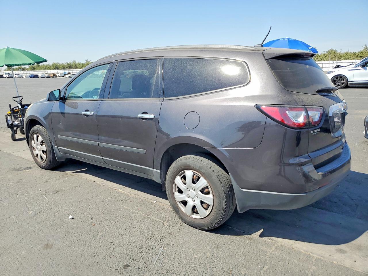 2015 Chevrolet Traverse Ls - Фото 2