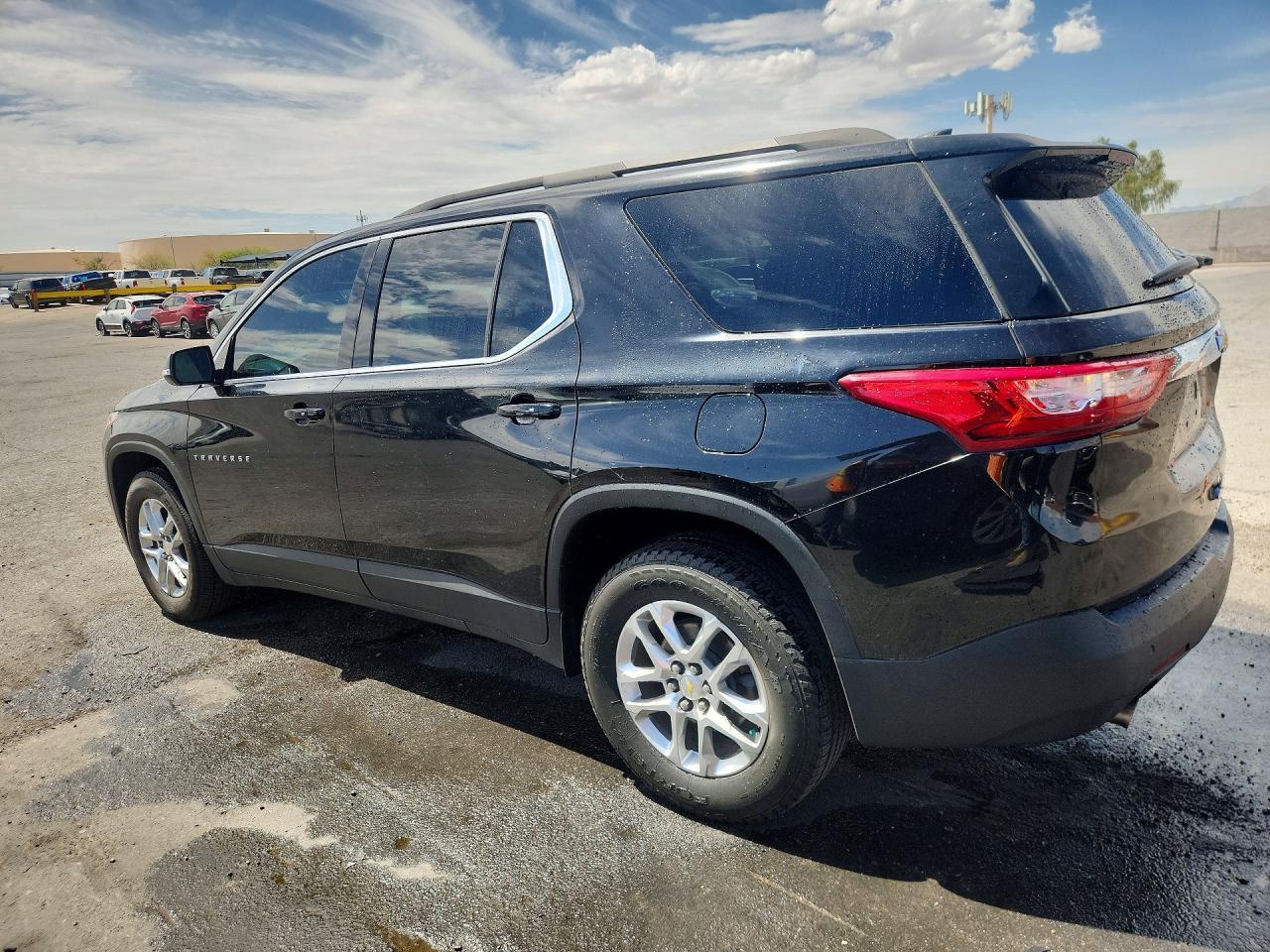 2020 Chevrolet Traverse Lt - Фото 2