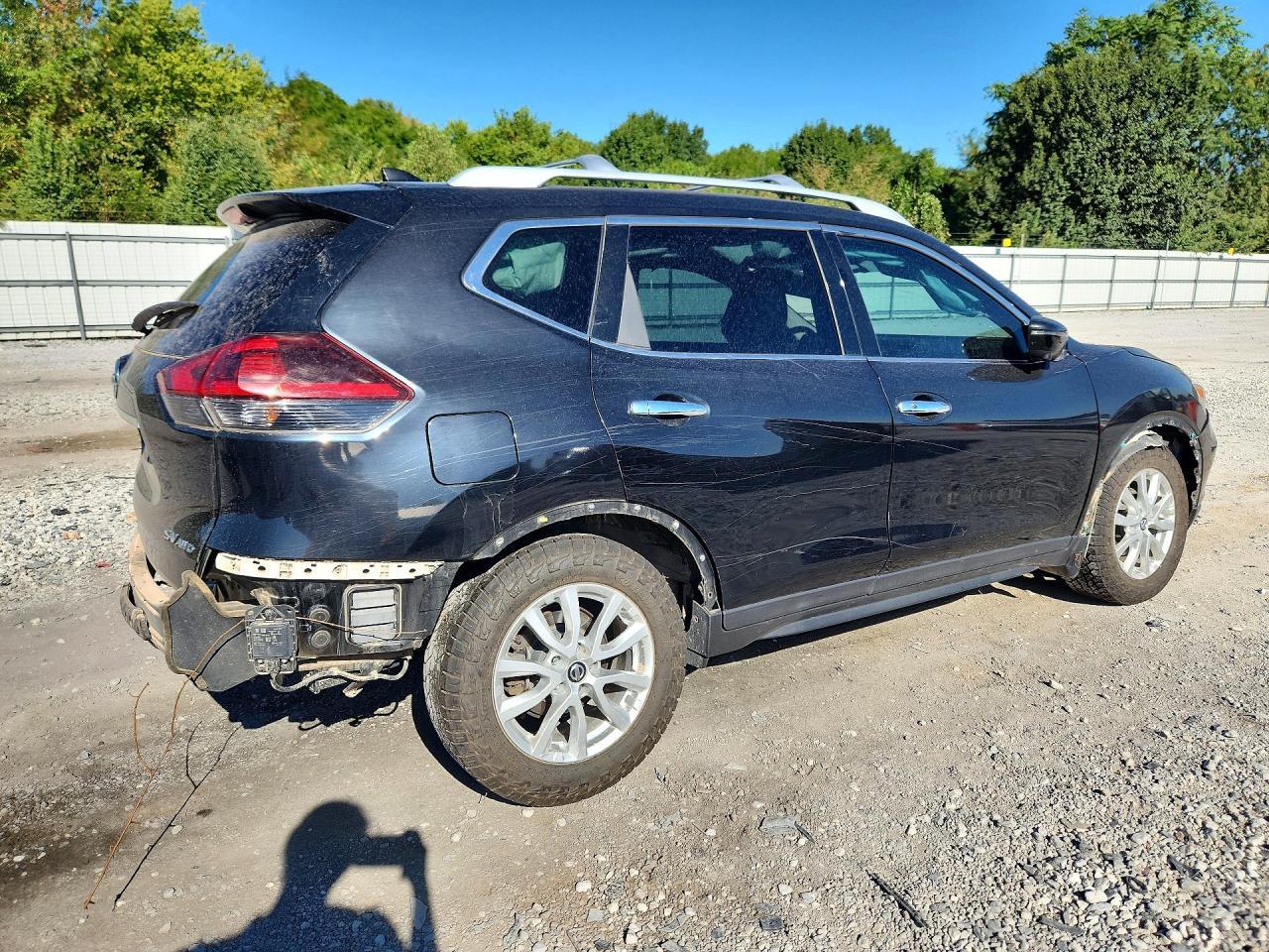 2018 Nissan Rogue Sv - Image 3
