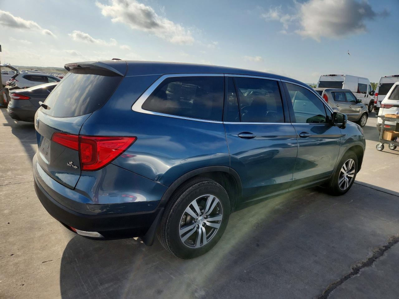 2016 Honda Pilot Exl - Image 3