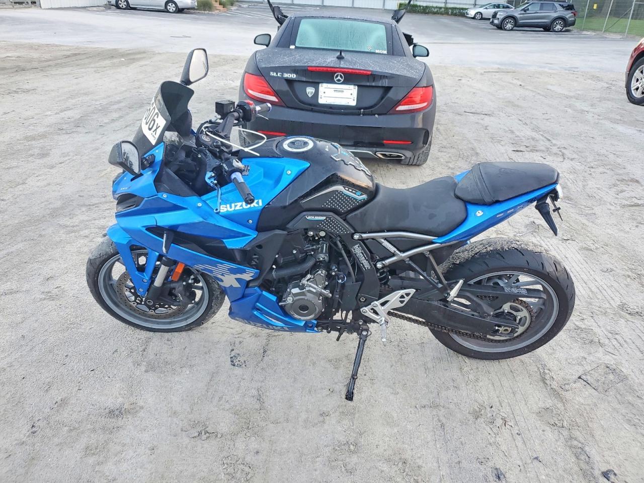 2025 Suzuki Gsx800 F - Image 3