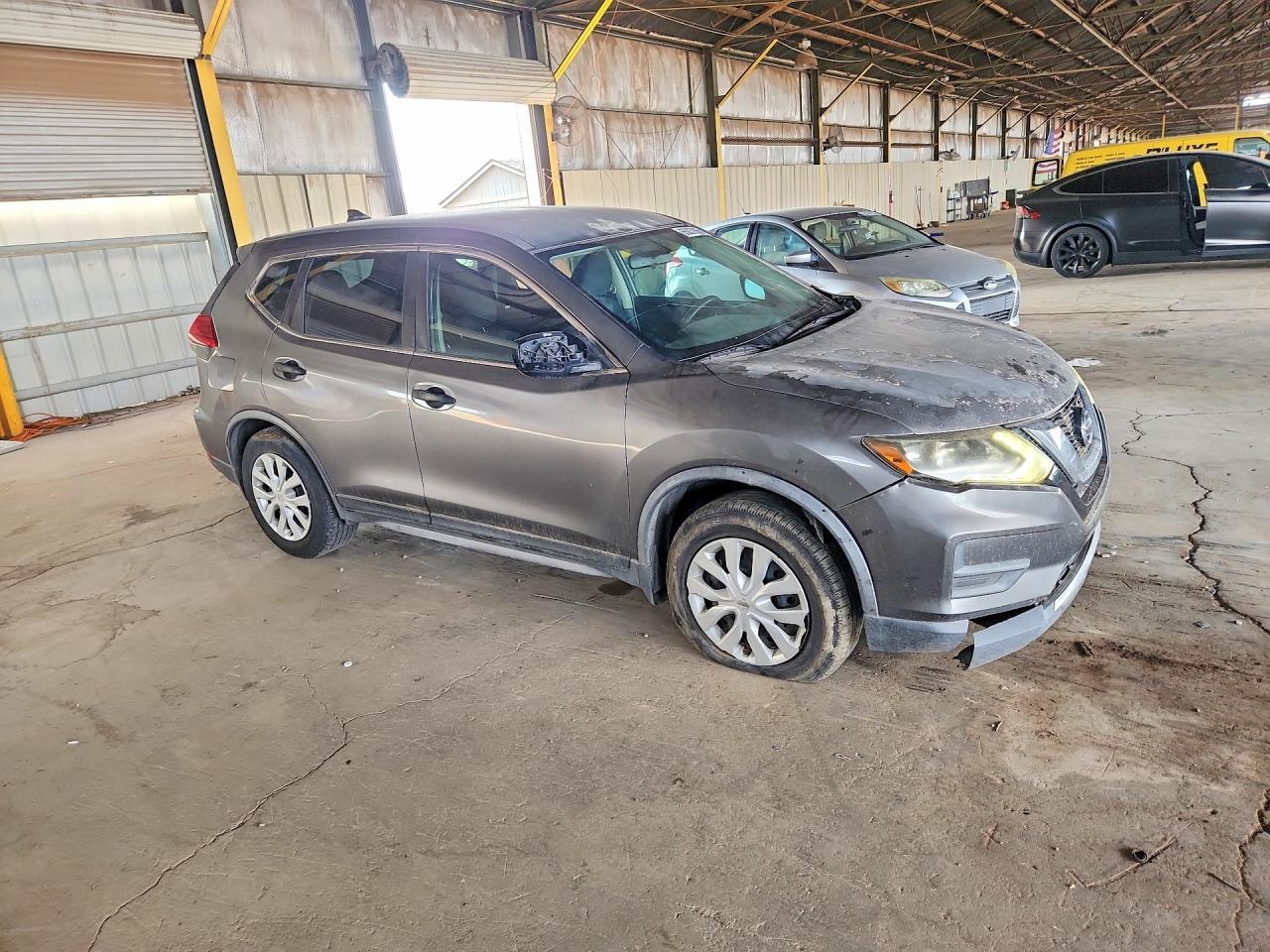 2017 Nissan Rogue S - Фото 4
