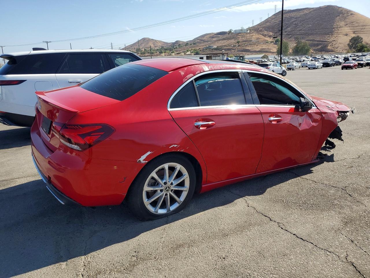 2020 Mercedes-Benz A 220 - Фото 3