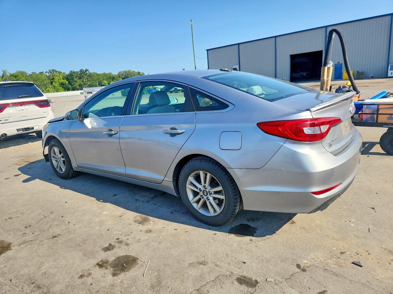 2017 Hyundai Sonata Se - Фото 2