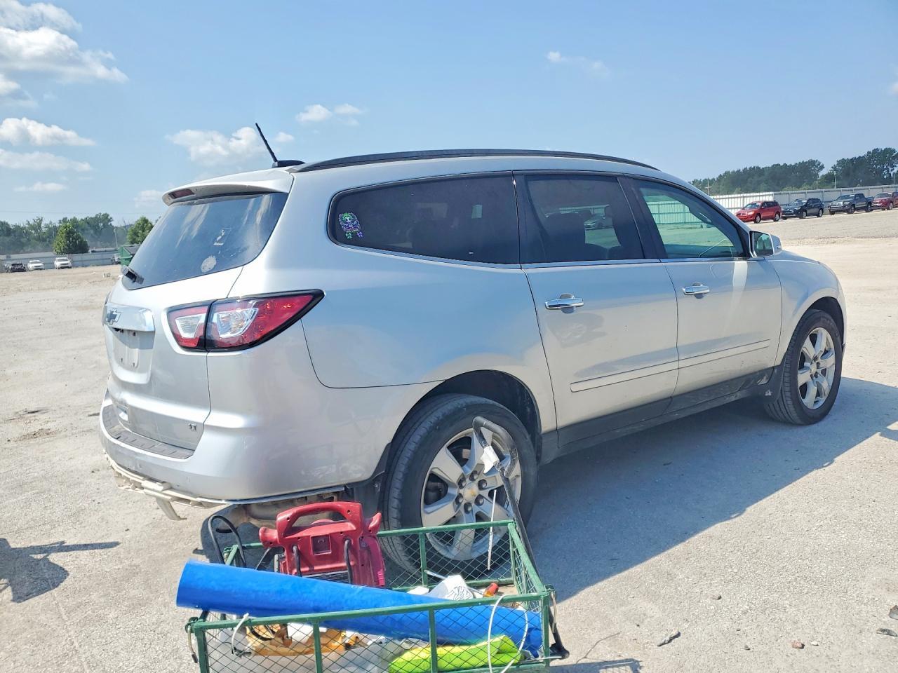 2017 Chevrolet Traverse Lt - Фото 3
