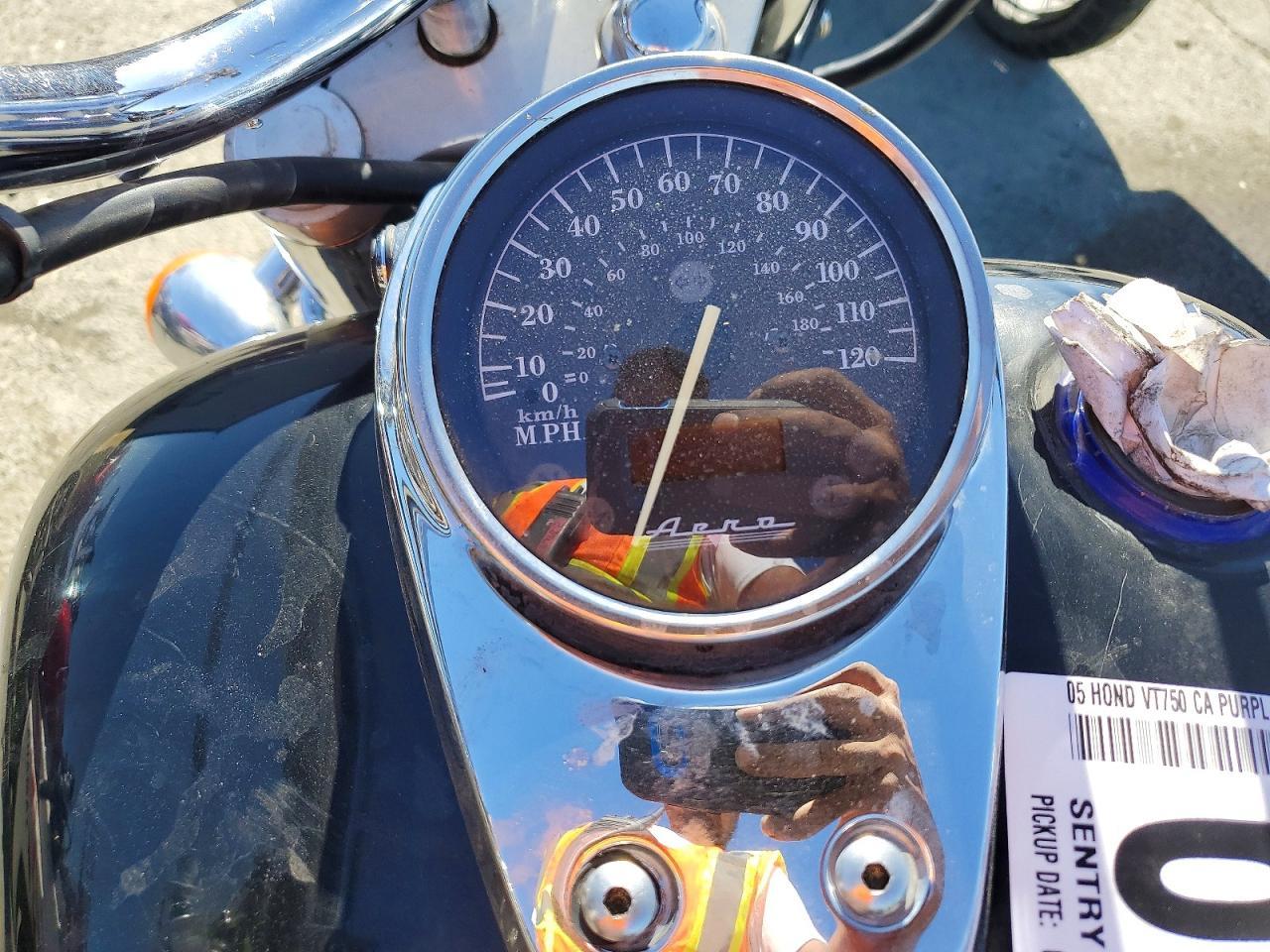 2005 Honda Vt750 Ca - Image 7