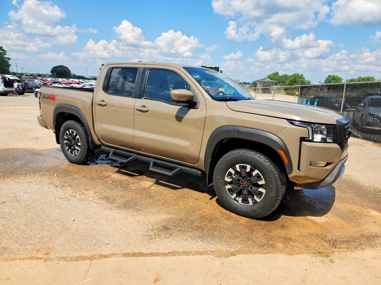 2023 Nissan Frontier Pro-4X - Image 4